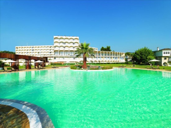     ,  Corfu Chandris Hotel & Villas -          
.       
.    ,  
  .     
  .