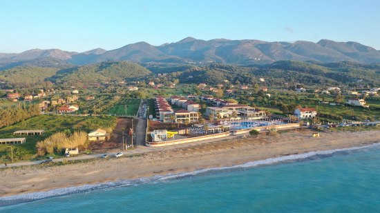     ,  Almyros Beach Hotel - ,     2019,           Ultra All Inclusive    ,   ,  ,  .          .  