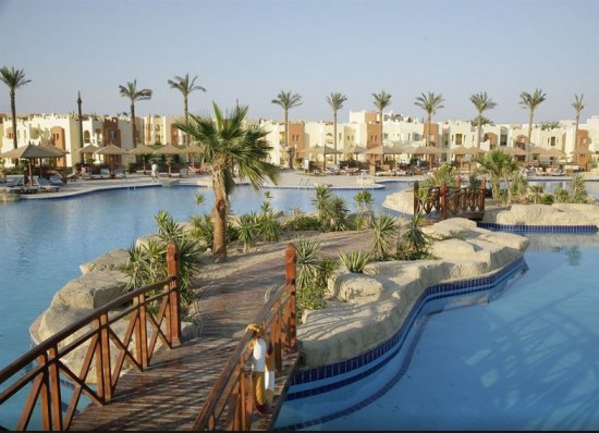 ������� ������ - �������, ����� Sunrise Select Royal Makadi Resort - ������� ������� ���������. ����� ������� ������� ��������������. ��������� ������ ���� ��� �������� ������. ����� ����� ��  a-la-carte ����������. ����� ����������. ���������� �� ����� �� ��������, ���� � �� ������� ������� � ����.