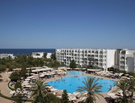 ������� ����� - ���� �� �������, ����� El Mouradi Palace***** - ������� �����, ����� �������� �� ������ ����� ������ ������ ���������, ����� ����� � ����� �����������. ��� � � ���� �� ���-������� �������� �� ������������� � �����. ������ �� �� ����� �� ������, ����� ������� ����.