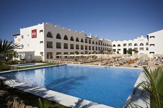 ������� ������� � ����� ��� ���, ����� Riu Puerto Marina Benalmadena**** - ������ �� � �������������� ������� �� ������� �� �������, � ����� ��� ������� ������������ �� ��������, ����������, ������ � �������� ��� �����������. 