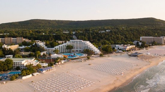 ������� �������� - ������, ����� Maritim Hotel Paradise Blue - ��� �������� ����� �� ����� �� ������, �������� �� ������� �� �������� �������� � �������. ���������� �� �� ������� �������� � ����.