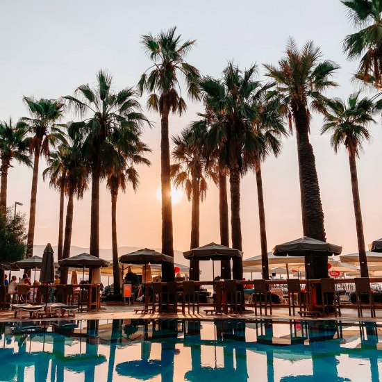 ������� ������ � ��������, ����� Elegance Hotels International
 - ����������� ���������� �� ����������� � ���������� ��������� � �� ������ ����� ������ ��������� ��� �� ������ ������ ������� � ��������. ������� � �������� ���� �� ����, ����� ������ �������� ����������. ��������� ������ �� �����, �������� � ��������, ������������� ��������� � ����� ���������, � ���� �� ������ ����������.
